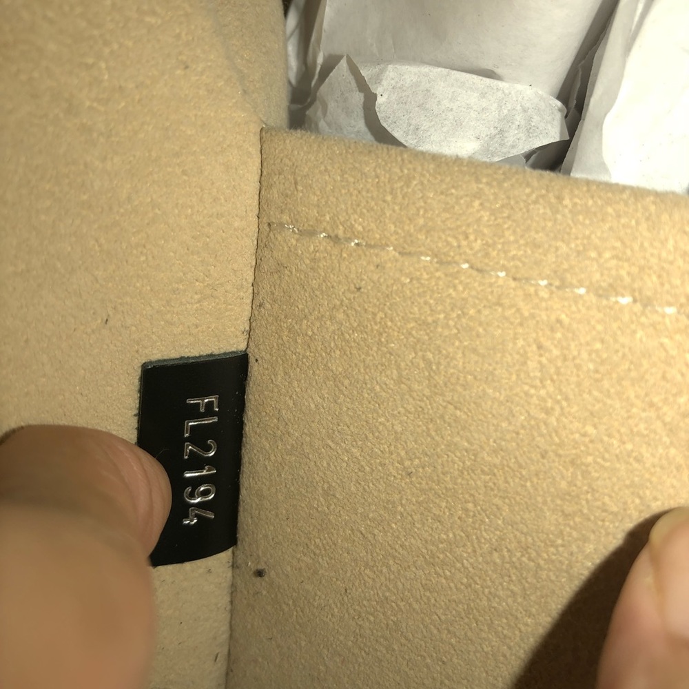 🤑SOLD🤑Louis Vuitton Dora mm - Picture 8 of 8